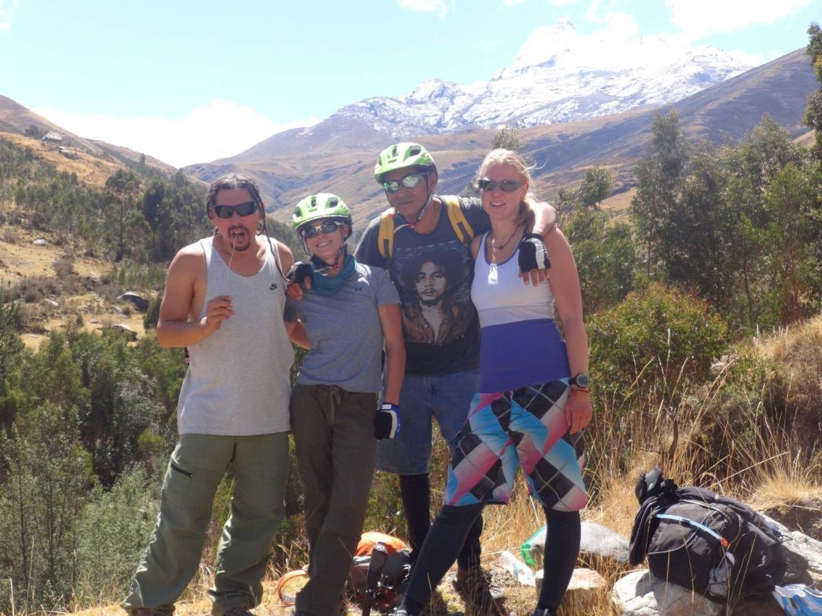 חוארז Monkeywasi Climbing Hostel מראה חיצוני תמונה